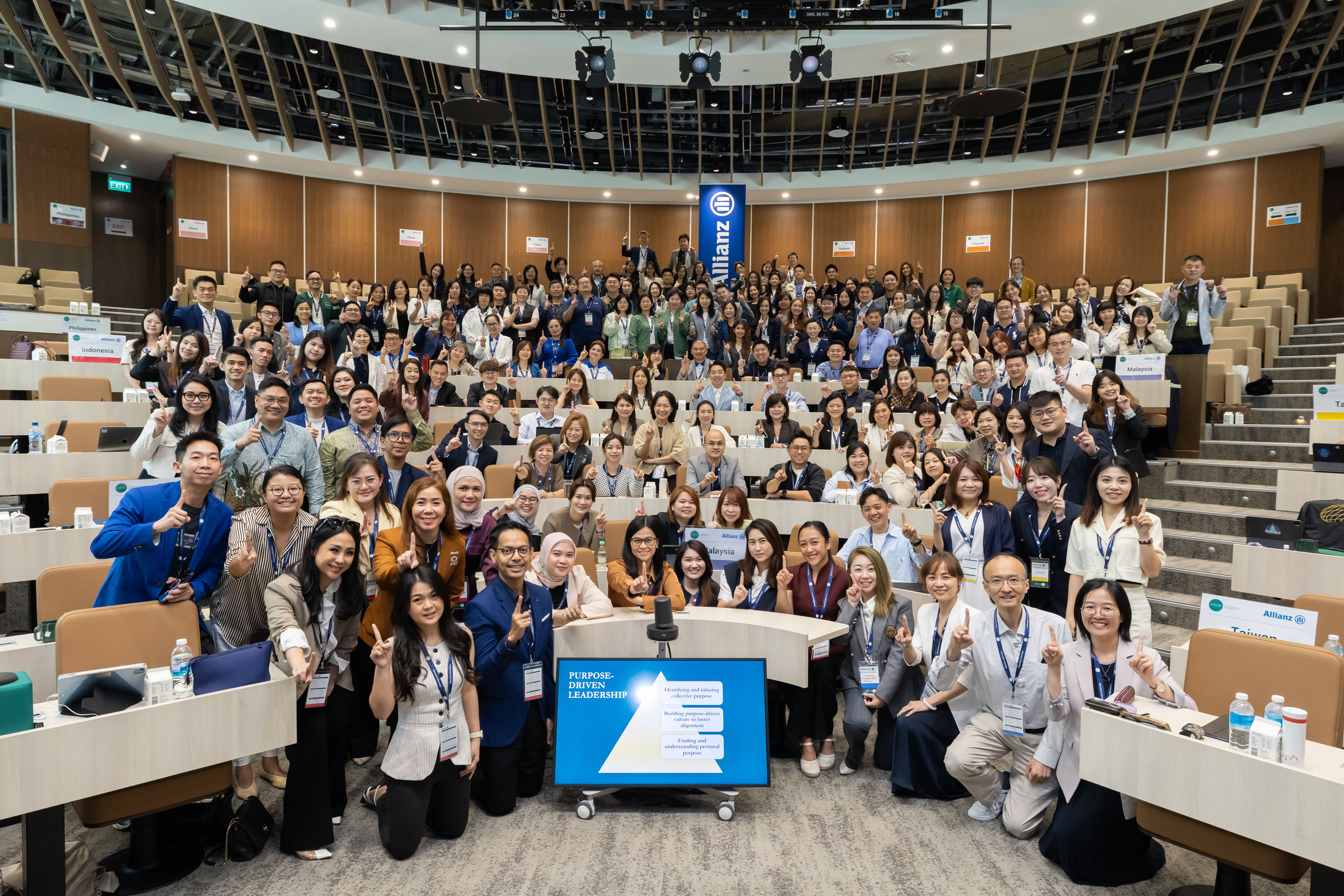 Allianz x INSEAD corporate image 132